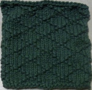 Knitted Serviette Pattern: Delightful Diamonds
