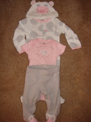 4 piece Carters Moo Cow set. Size: NB