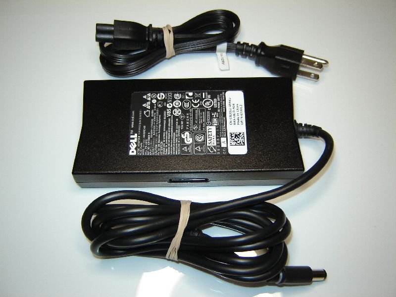 Original OEM Dell DA130PE1-00 JU012 130 Watt 19.5V 6.7A Notebook Ac Adapter