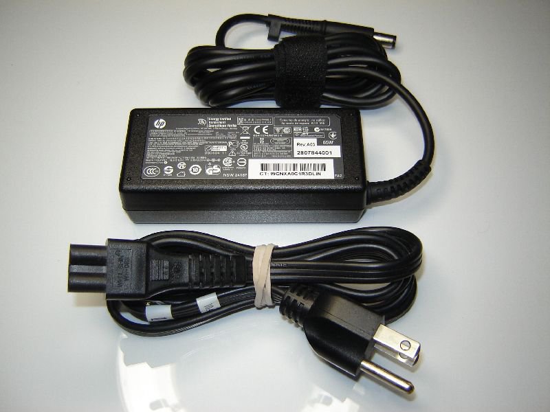 Original OEM HP 677774-001 65W 19.5V 3.33A Notebook Ac Adapter