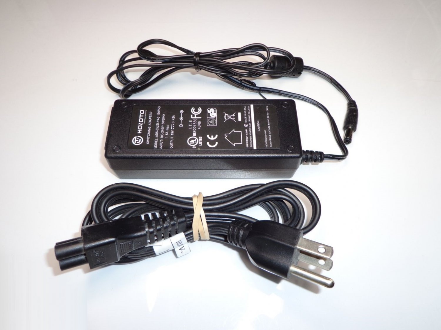 Gt зарядка. Ads-65lsi-12-1 12060g. Power Supply ads-65lsi-19-124060g. AC Adapter ly-19v-3.4a для машинки тату. Ads-65lsi-12-1.