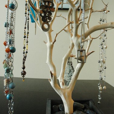 24" Natural Jewelry Tree