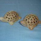 Article Piece T052-PAIR OF CARVED TURTLES (5X2)