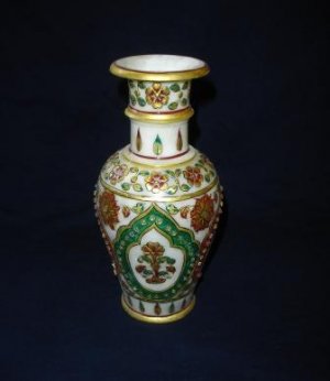 Article Piece V037-PAINTED KUNDAN VASE (9X4)