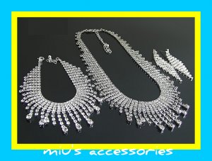 Miu's Sparkling Rhinestone Bride Necklace + Bracelet + Earrings Jewelry Set (mis.w2)