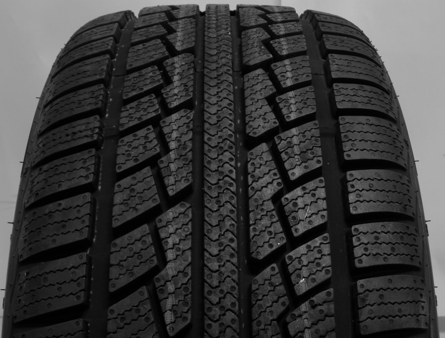 1 2254018 Achiles 225 40 18 New Winter Car Ice Tyre 22540 18 x1 High
