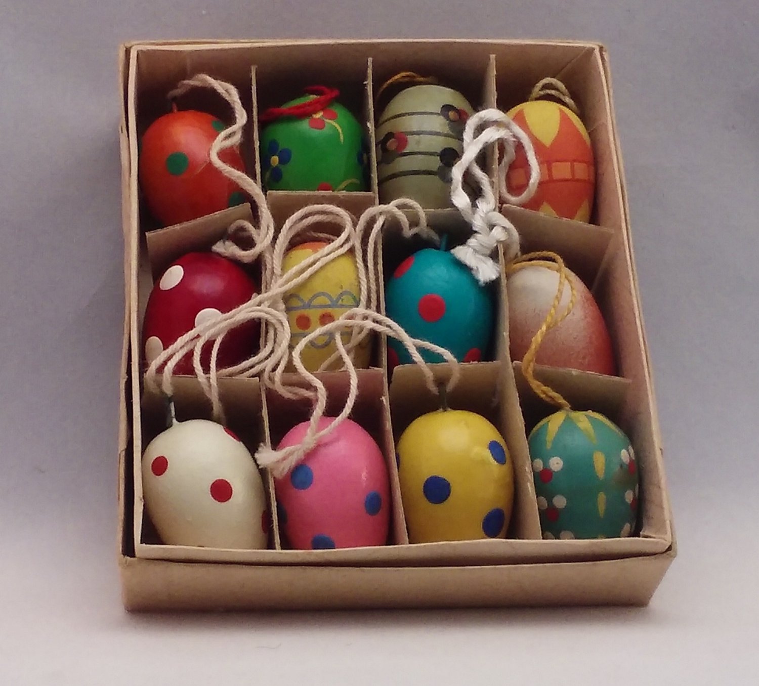 Vintage Set of 12 Miniature Hand Painted Wood Eggs, Vintage Wooden