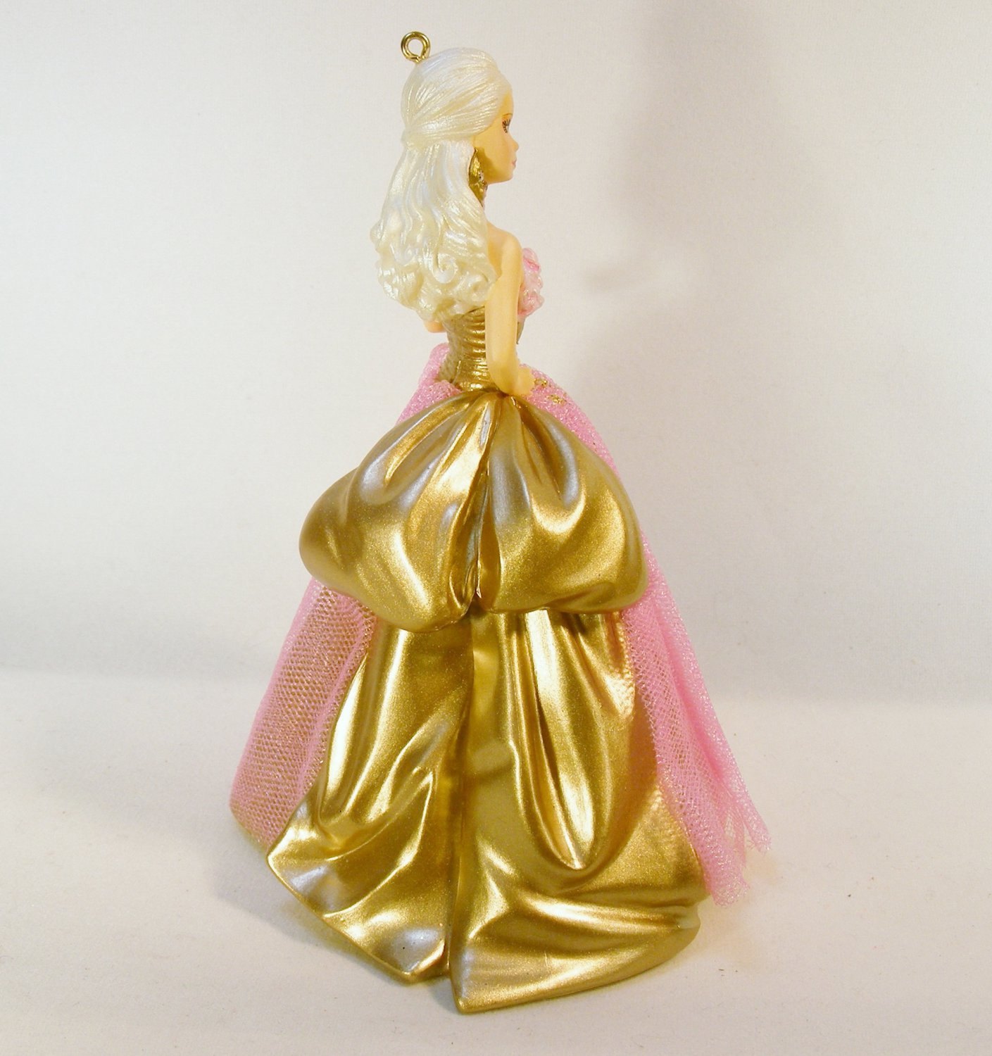 2009 holiday barbie ornament