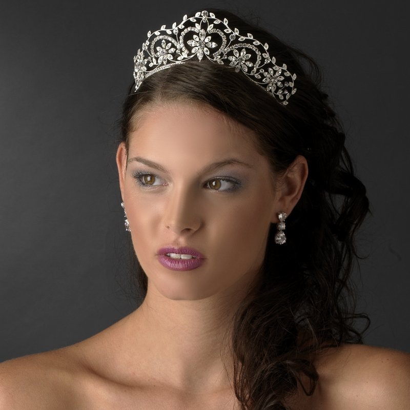 Stunning Crystal Tiara for Quinceanera, Mis Quince Anos, Prom or Holiday