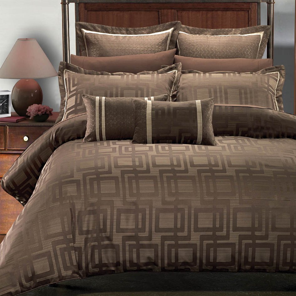 Janet 9PC Bed in a Bag by Royal Hotel Collections Calking Size