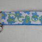 Keyfob Turquoise Daisies on White