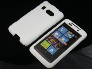 Hard Plastic Rubber Feel Cover Case for HTC Surround - White