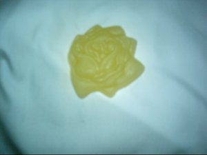 Rose Shaped Heart 1 Oz