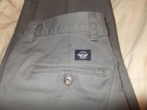 DOCKERS Khakis Olive Green EUC Mens --------------34 30