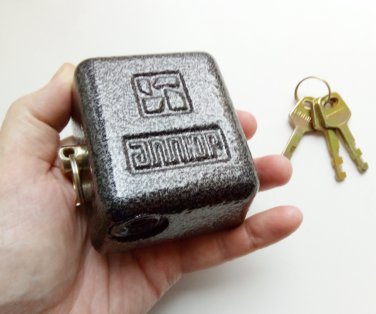 Large Shackleless Lock, Hockey Puck Style Padlock Round NEW Hidden Shackle