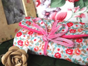 TonTubTim Jewelry roll / case / bag: Pink