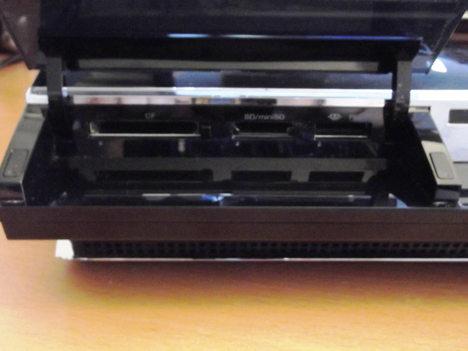 Sony Playstation 3 80GB Backwards Compatible System CECHE01