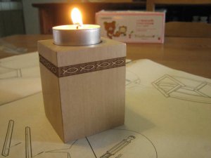 HOT!Retro Pendant Wood Candle Holder Gift(Free Shipping)