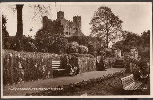 ROCHESTER CASTLE 1949 PICTURE POSTCARD REAL PHOTOGRAPH