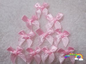 100 MEDIUM SATIN BOWS - BABY PINK COLOUR