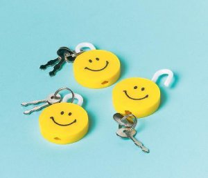 AMSCAN value pack PARTY FAVORS - 12 smile locks BNIP