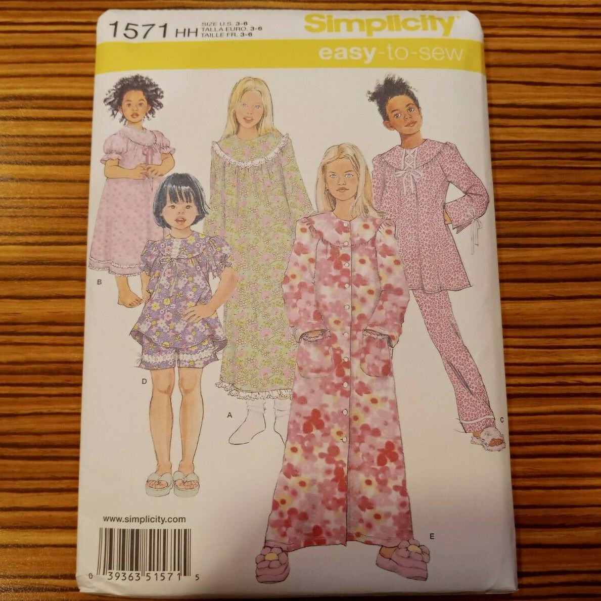 1571 SIMPLICITY sewing pattern Girls SLEEPWEAR nightgown SZ 3-6 pajamas uncut