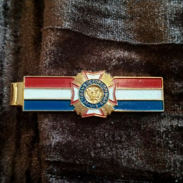 LEAVENS CO TIE CLIP RED WHITE BLUE ENAMEL VETERANS OF FOREIGN WARS VTG CLASP