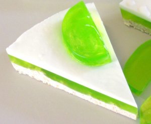 Key Lime Exfoliating Soap With Real Oatmeal Crust