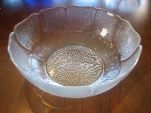 Arcoroc Fluer 9" Serving Bowl