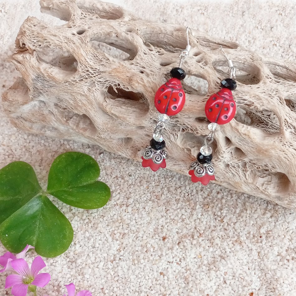 Beautiful Red Czech Glass Ladybug Beaded Dangle Drop Earrings