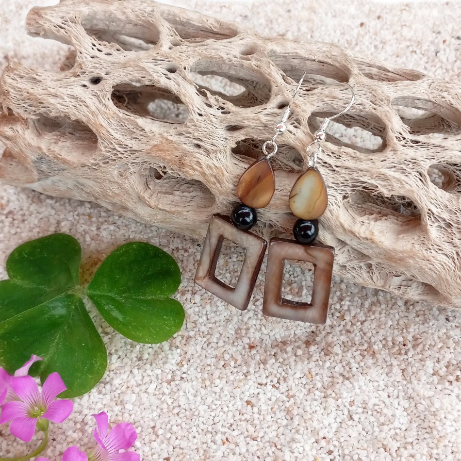 Beautiful Brown Mother of Pearl Shell Beaded Dangle Drop Earrings