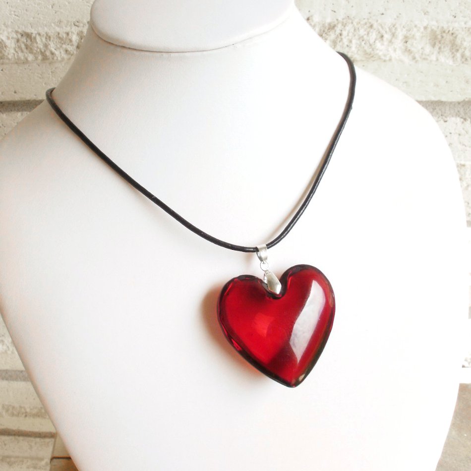 Large Ruby Red Glass Heart Pendant Leather Necklace