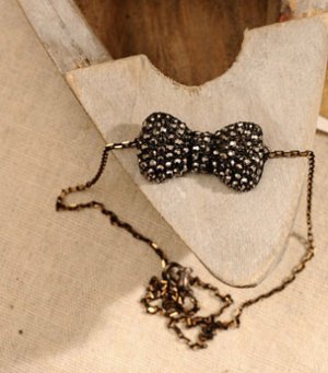Small Studded Bow Necklace