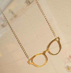 Nerd Glasses Necklace - Golden