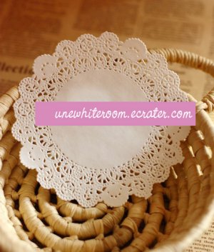 White Round Lace Paper for Gift Wrapping- 10 pcs