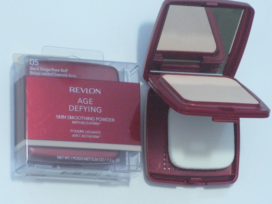 Revlon Age Defying Skin Smoothing Powder with BOTAFIRM Sand Beige #05