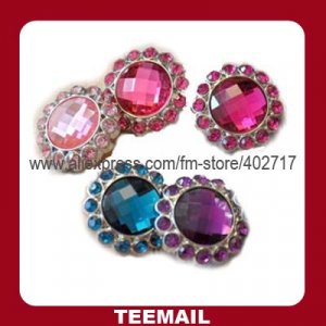 latest beautiful acrylic rhinestone button with shank and plating base in hot selling