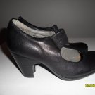 Womens -New-Black Leather Heels -Sz 5-Born Crown