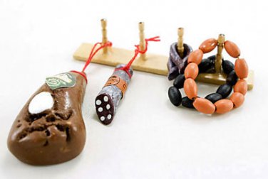 Kitchen Beef Sausage Meal w Hanger Dollhouse Miniature #10289
