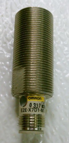 Omron E2E-X7D1-M1 Inductive Proximity Switch 12-24 VDC 7 mm NO