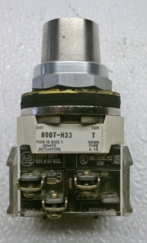 Allen Bradley 800T-H33 Series T 2 Position Selector Maintained Switch No Key