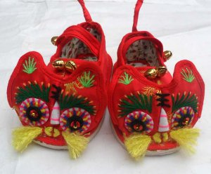 Chinese Traditional Toddler Hand Made Embroidery Tiger Shoes