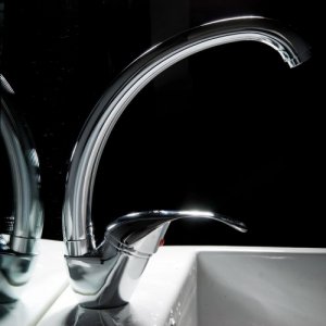 Chrome One handle single hole mount cold and hot Bath Sink Faucets(B306) Free Shipping