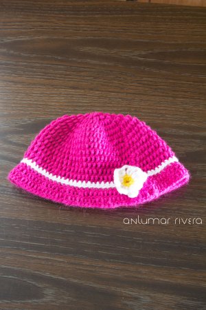 Flapper hat with Daisy