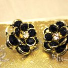 B030518 Vintage style black flower stud earrings