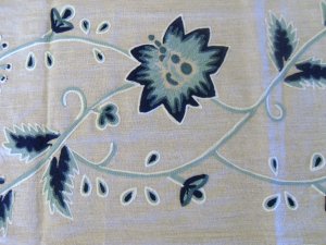 Williams Sonoma Table Runner Linen with Blue Vine Crewel 90"