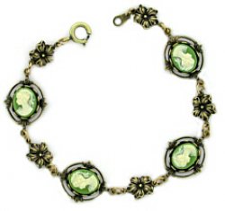 ameo Bracelet - Antique Style Green Cameo Women's Jewelry