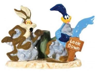 Wile E. Coyote & Road Runner Salt & Peppers/Toothpick Holder