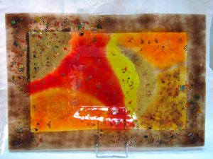 Fused glass plate
