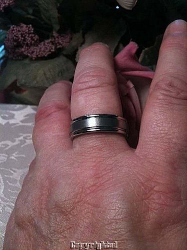 Men's COMFORT FIT SOLID Titanium Ring Size 10
